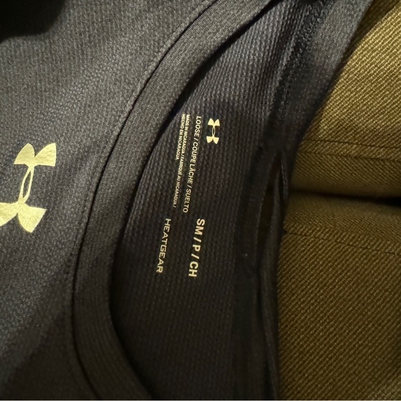 (5) under armour tshirts​​​​ - Picture 4 of 8